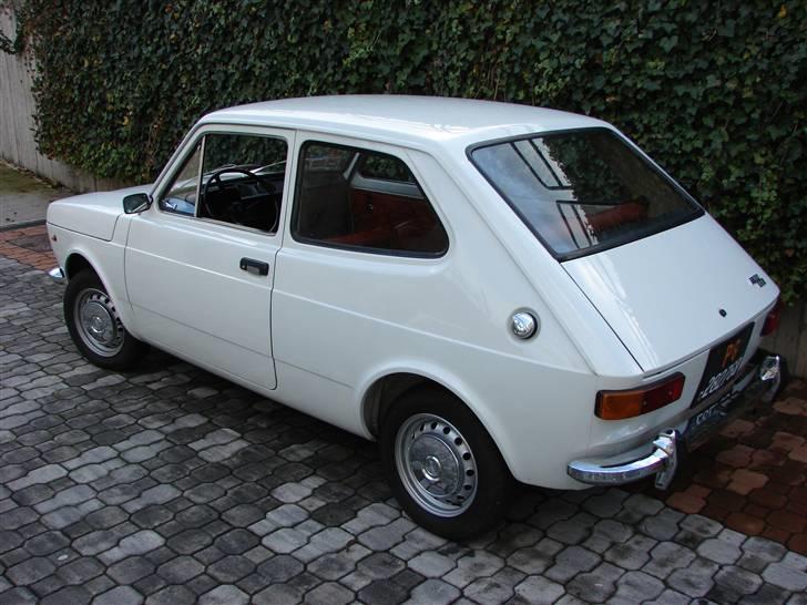 Fiat 127 a Berlina (Vittorio) - Bilen er altså i en OVERBEVISENDE stand... billede 5