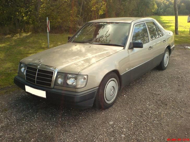 Mercedes Benz w124 250d solgt billede 11