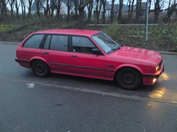 BMW 320i Touring [SOLGT] billede 7