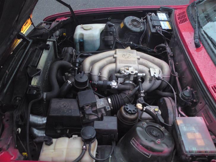 BMW 320i Touring [SOLGT] billede 11