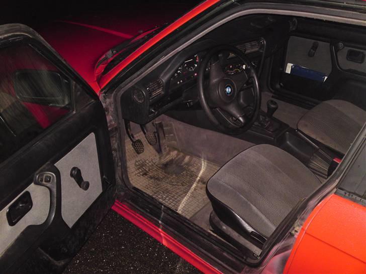 BMW 320i Touring [SOLGT] billede 13