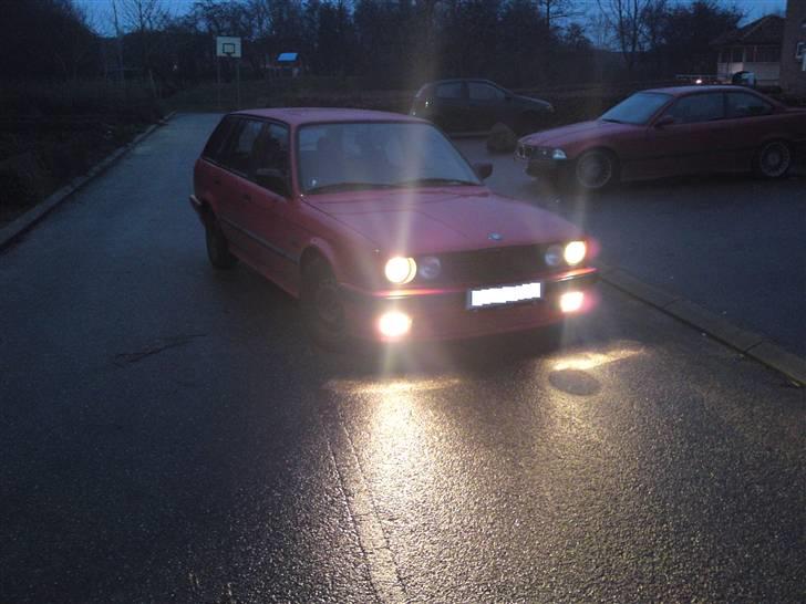 BMW 320i Touring [SOLGT] billede 14