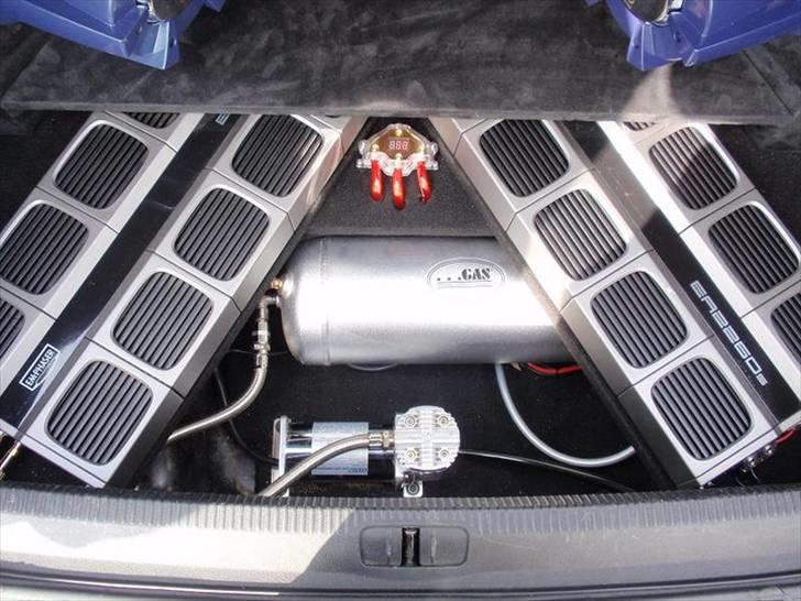 VW passat 3c highl Airrider (DEN SOM DRÆBER)Solgt billede 8