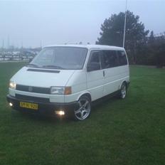 VW transporter t4 (SOLGT)