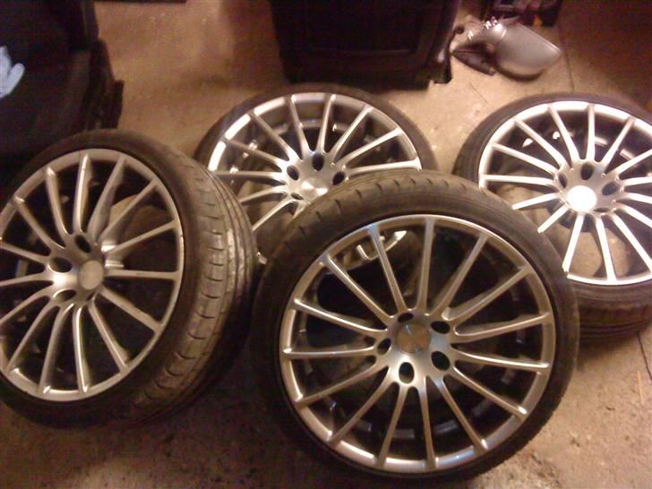 BMW E46 Coupé 323 ci  - Mine fælge som nu er taget af og skiftet ud med vinterfælge billede 15