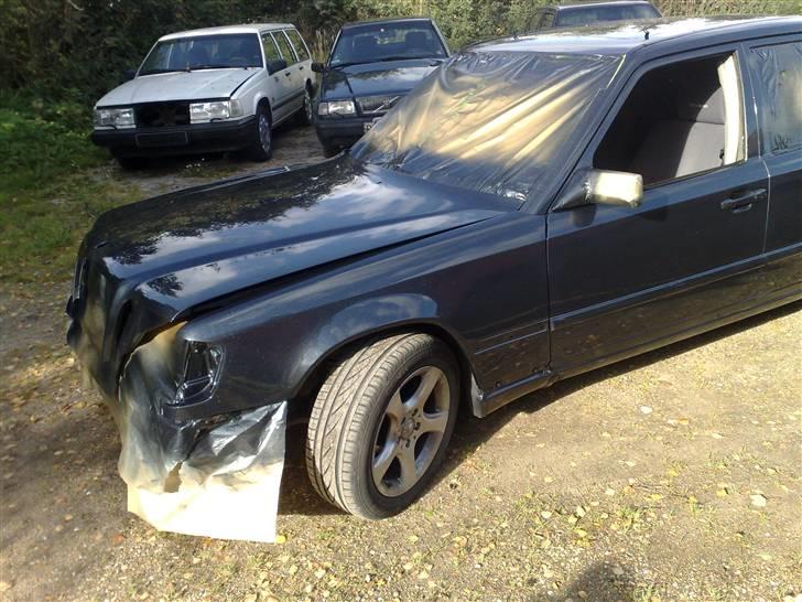 Mercedes Benz 250 D W124   - frisk fra kabinen billede 13