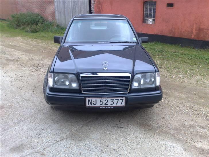 Mercedes Benz 250 D W124   - model 95 front Sådan billede 15
