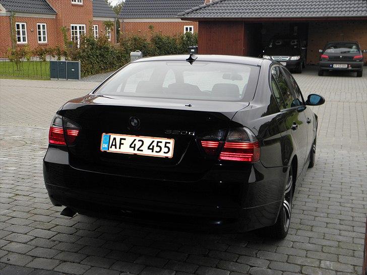 BMW E90 320d (Solgt) billede 10