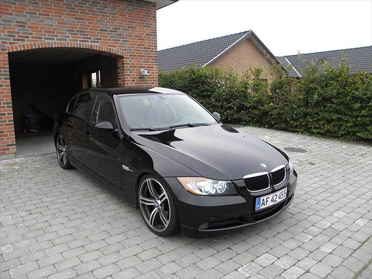 BMW E90 320d (Solgt) billede 12