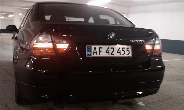 BMW E90 320d (Solgt) billede 18