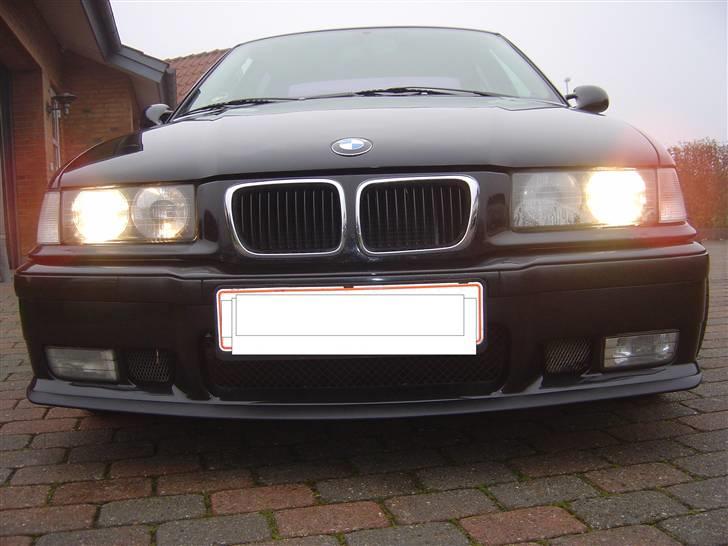 BMW E36 318IS - 160HK - SOLGT billede 2