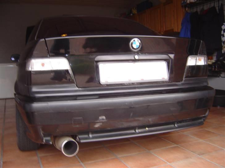 BMW E36 318IS - 160HK - SOLGT billede 3