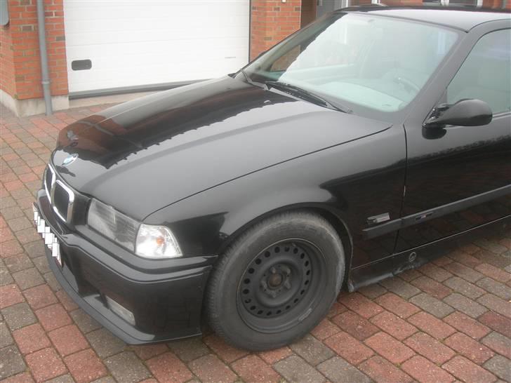 BMW E36 318IS - 160HK - SOLGT billede 5