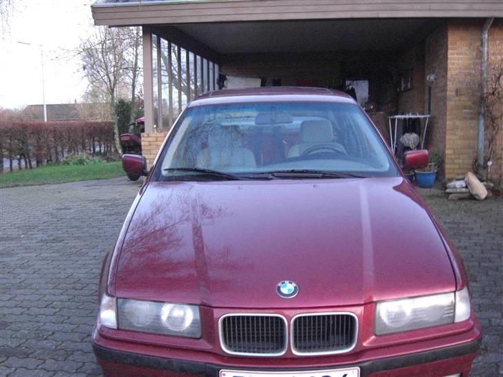 BMW e36 325i billede 1