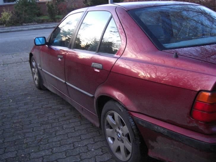 BMW e36 325i billede 4