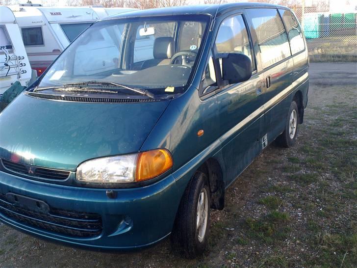 Mitsubishi Space Gear billede 2