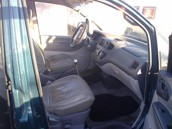 Mitsubishi Space Gear billede 6