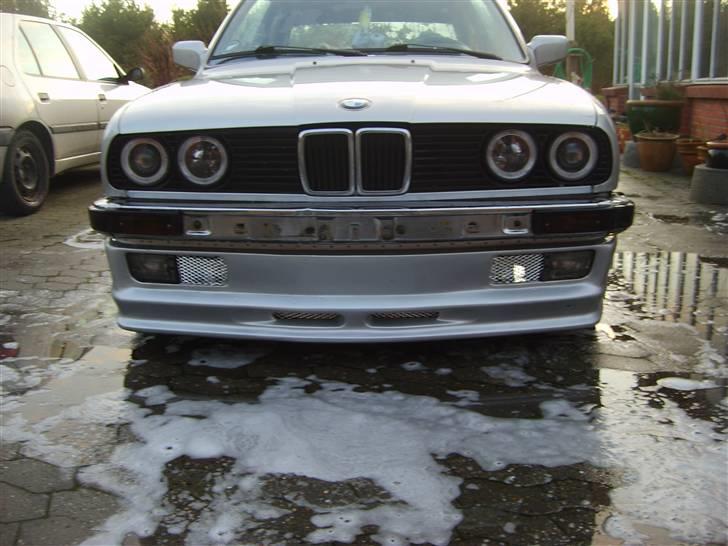 BMW E30 320I TOTALSKADET(SNE) billede 8