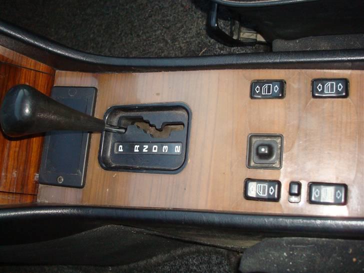 Mercedes Benz 300d 124 solgt billede 14