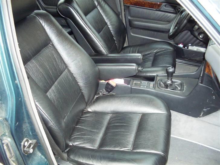 BMW E34 520i - 525i (solgt) billede 17