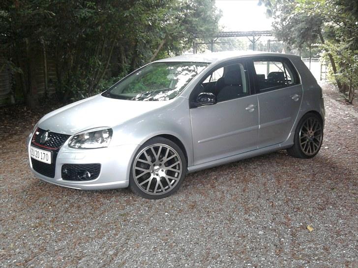 VW Golf 5 FSi (SOLGT) - Som den står nu.. men det det er ikke slut endnu ;) billede 1