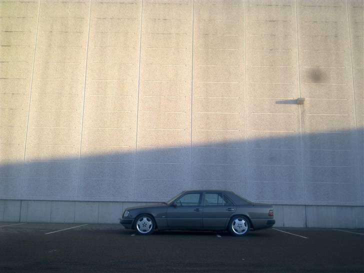 Mercedes Benz 300 E billede 1