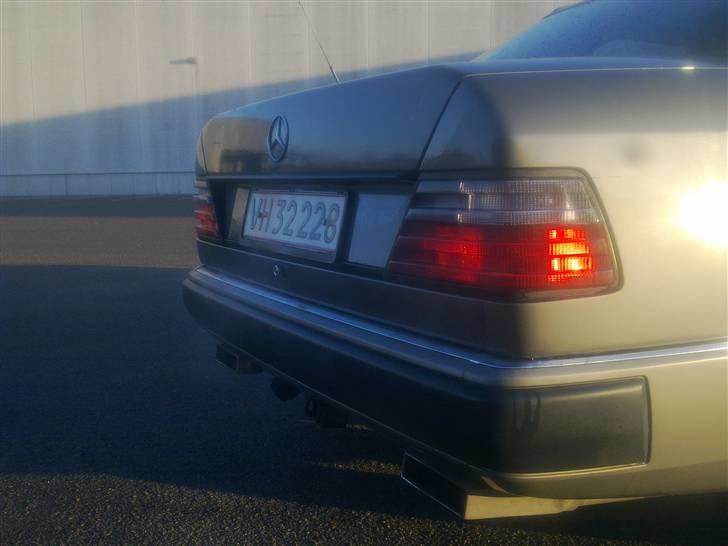 Mercedes Benz 300 E billede 4