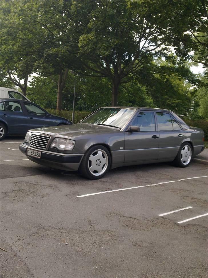 Mercedes Benz 300 E billede 5