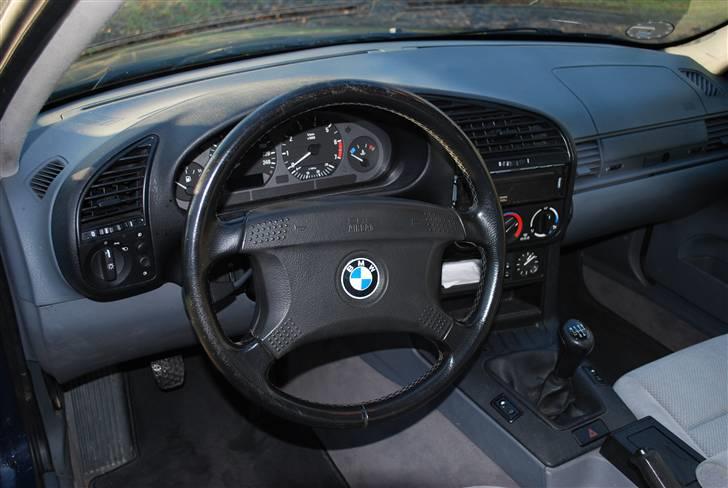 BMW 316i E36  *solgt* billede 4