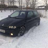 Renault Clio 1,6 16v iS *Byttet