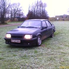 Opel ascona c
