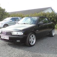 Opel astra f cabriolet