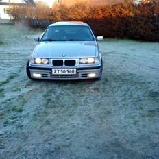 BMW 325i aut SOLGT