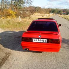 BMW 320i solgt