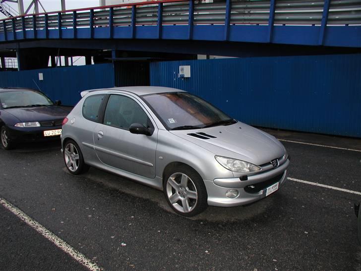 Peugeot 206 RC Rallybil (Morten) - da den blev hentet i sverige billede 1