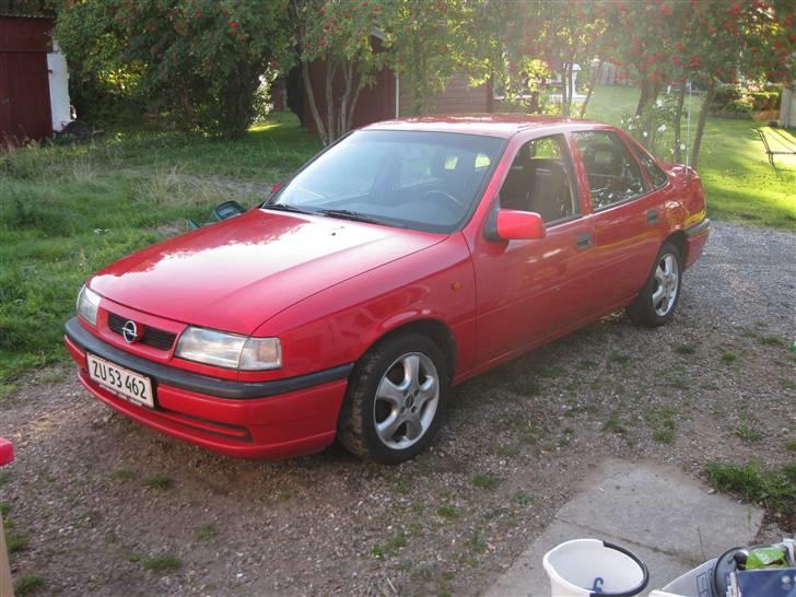 Opel Vectra 2,0i 16v Død - Som bilen så ud da jeg købte den. billede 1