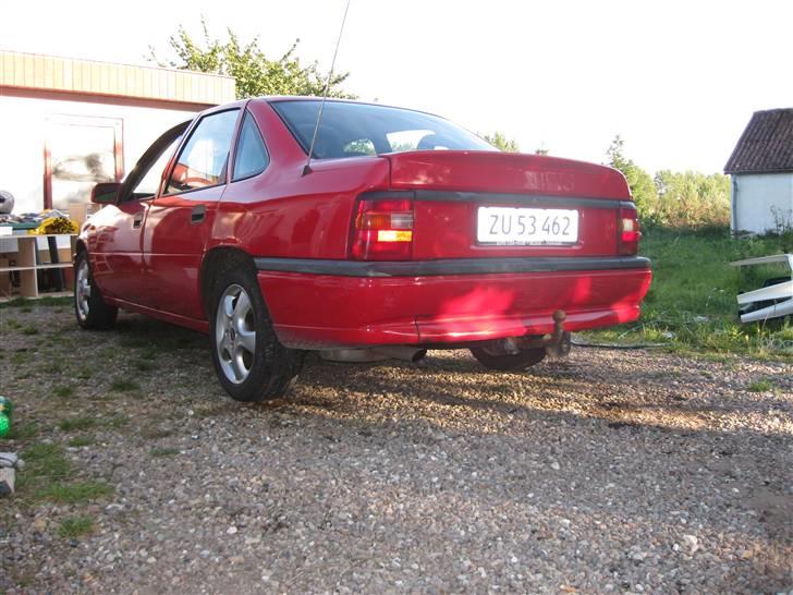 Opel Vectra 2,0i 16v Død - Som bilen så ud da jeg købte den. billede 2