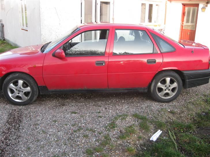 Opel Vectra 2,0i 16v Død - Efter 2000 skørterne kom på. ;) billede 7