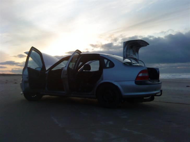 Opel Vectra B 1,6 16V "Solgt" billede 3