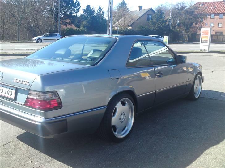 Mercedes Benz 230 CE  Solgt billede 3