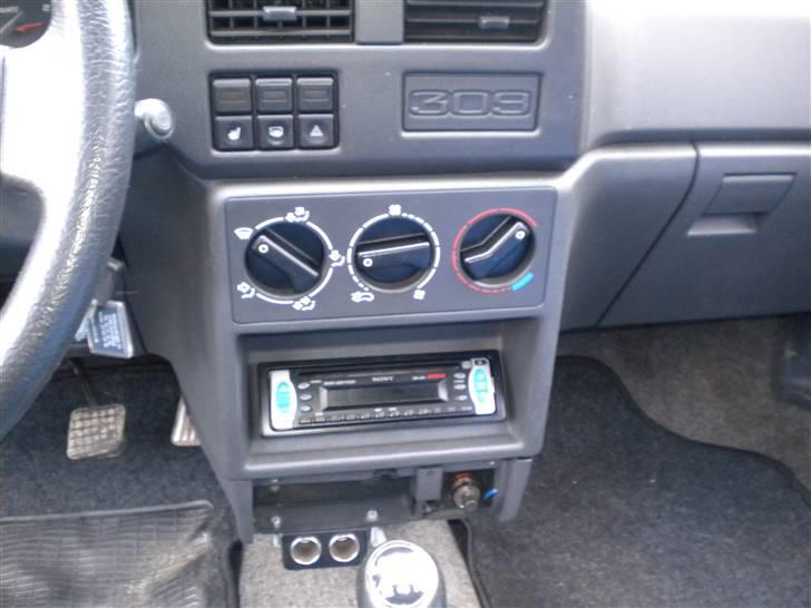 Peugeot 309 langt væk billede 13