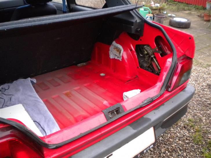 Peugeot 309 langt væk billede 16