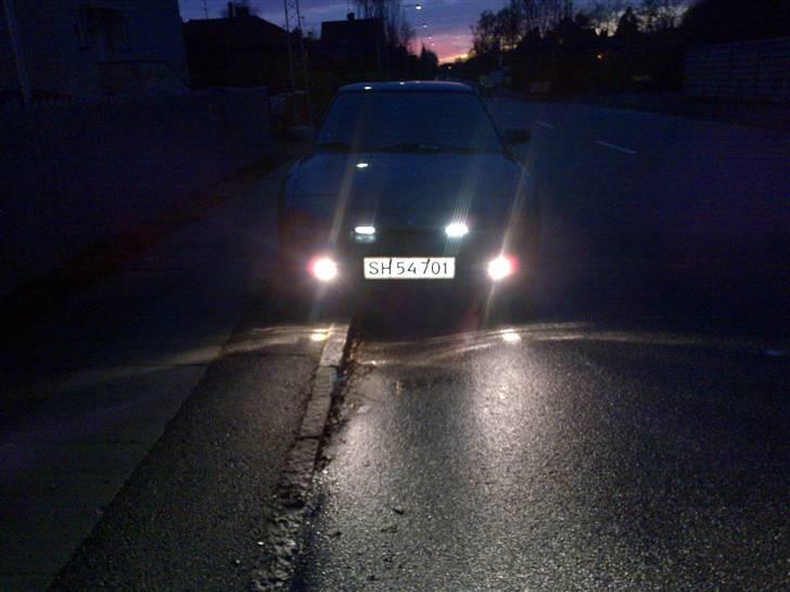 Mazda 323F * Skrottet * billede 18