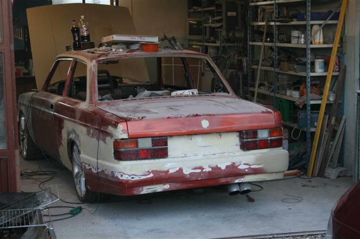Volvo 242 - under ombygning billede 3