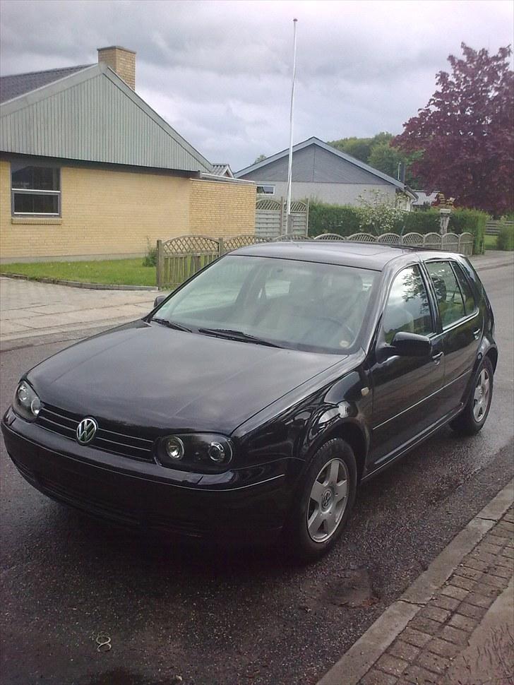 VW Golf 4 highline SOLGT billede 1