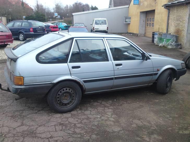 Toyota Corolla Liftback (CE80) - Større hjul billede 6