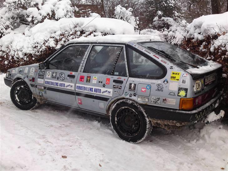 Toyota Corolla Liftback (CE80) - I vintervejret billede 14