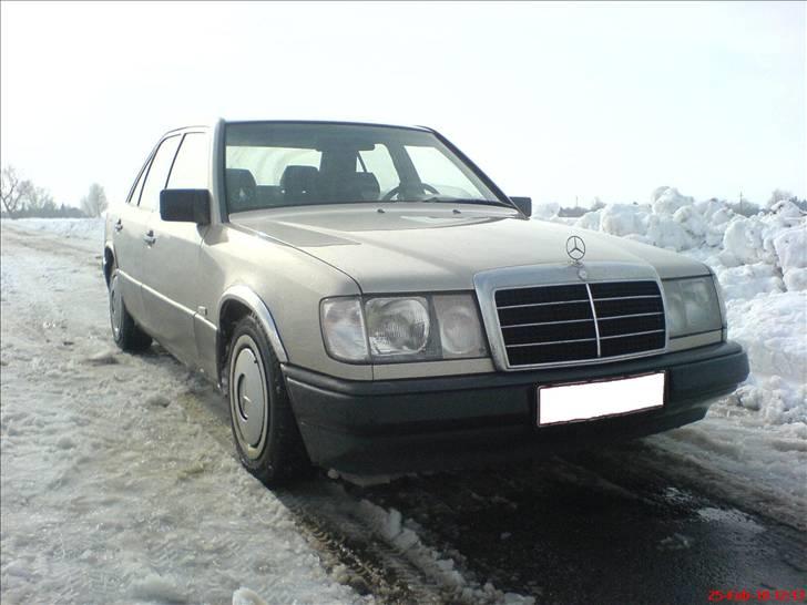 Mercedes Benz w124 250d solgt billede 12