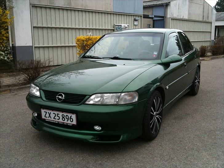 Opel vectra (SOLGT) billede 3