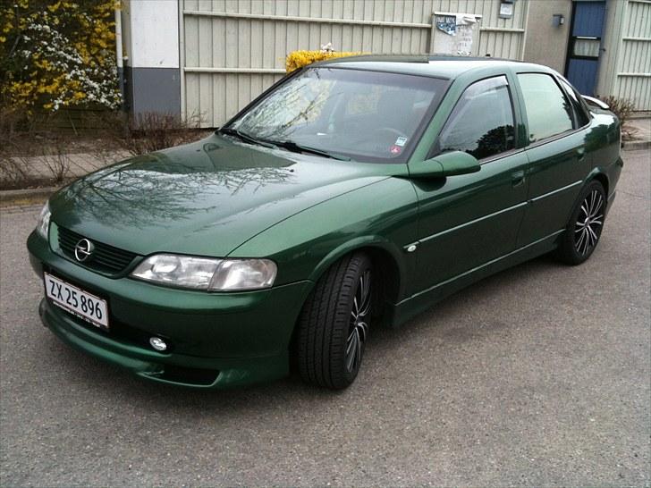 Opel vectra (SOLGT) billede 8